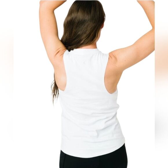 zyia active white mountain moon graphic tank top size medium - Picture 2 of 5